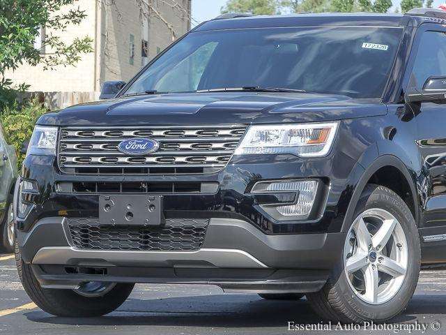 Ford Explorer 2017 photo 1